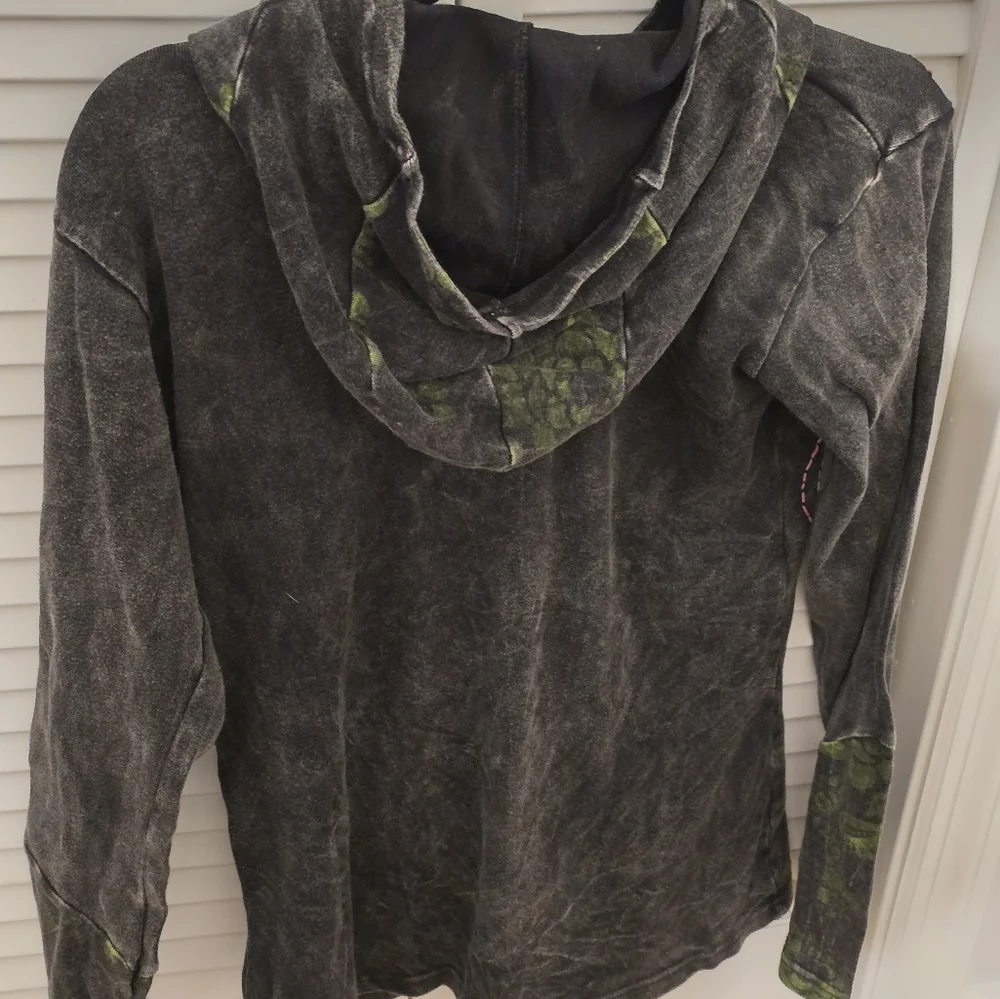 Rising International Boho Hoodie | Floral Patchwork Embroidery | Size Small - Picture 2 of 4